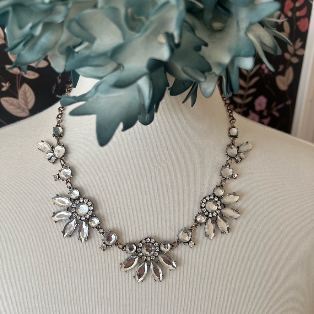 Statement necklace. Beautiful and sparkly.